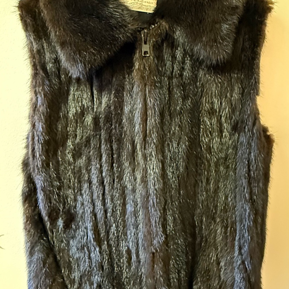 Luxurious Fur Vest in Rich Brown